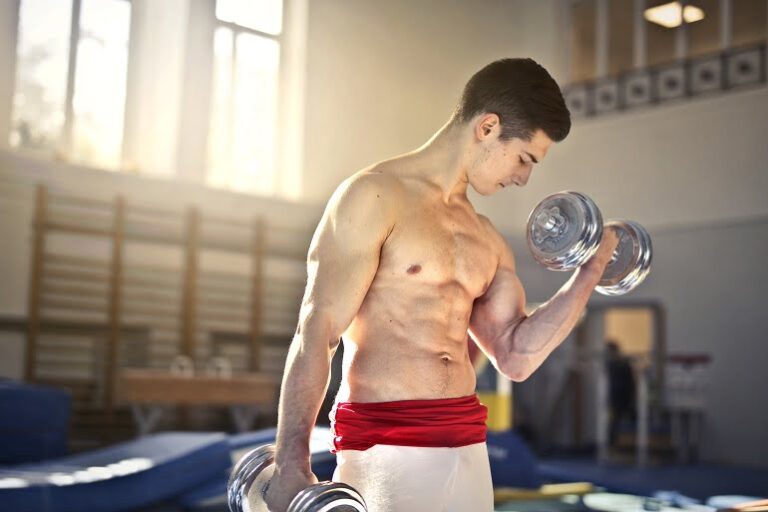 Testosteron Spritze: Vorteile, Nebenwirkungen, Erfahrungen